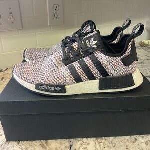 Adidas Men’s NMD R1’s size 12 multicolor